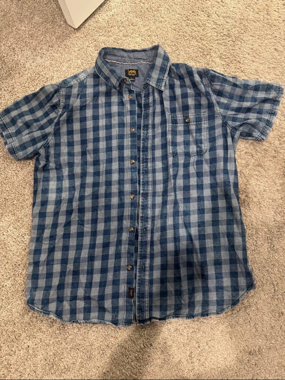 Lee Blue Check Short-Sleeve Button-Down Shirt - Picture 1 of 2